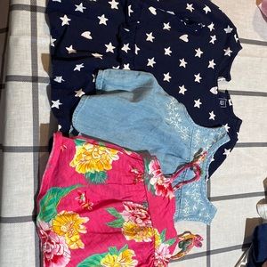 Long sleeve tunic/ two tank tops